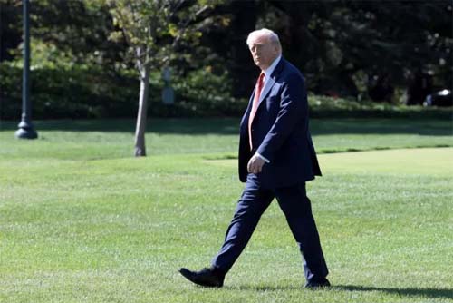 Níveis de Apoio a Trump atingem o ponto mais baixo durante seu mandato atual