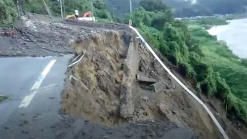 Tufão atinge centro do Japão, deixa casas sem energia e dois mortos