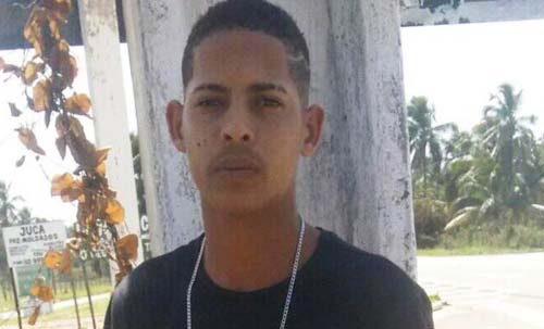 Jovem é morto a tiros dentro de casa da cidade de Piaçabuçu
