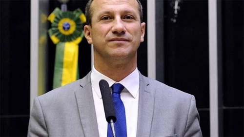 Pedido de impeachment de Lula é protocolado na Câmara nesta terça