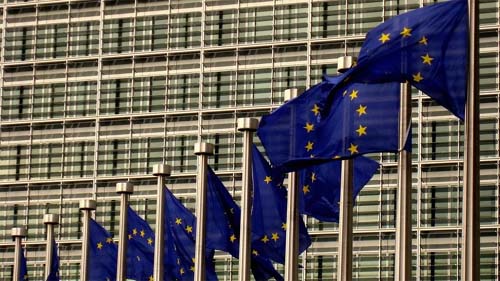 UE afirma que referendos pró-Rússia violam soberania da Ucrânia