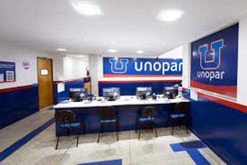 Gigante da educação vai pagar para quem vender seus cursos pela internet