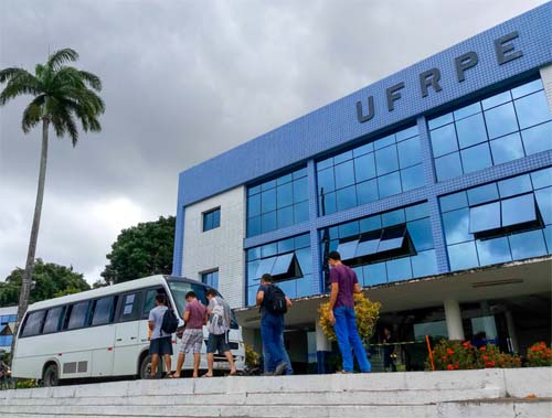 UFRPE abre seleção para vagas de professor substituto