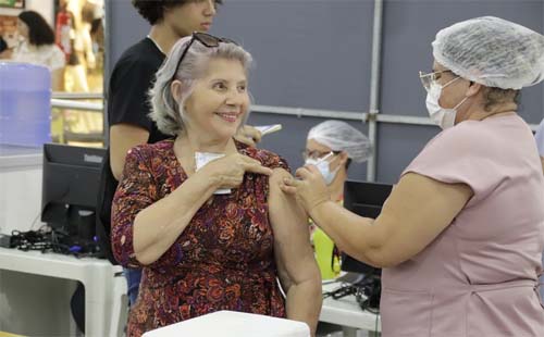 52 municípios alagoanos ainda não retiraram cotas da Bivalente da Pfizer