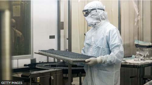 Covid-19 e gripe: 6 respostas sobre a vacinação simultânea prestes a começar no Brasil