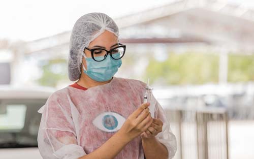 Maceió inicia vacinação com 4ª dose contra a Covid-19 para pessoas com 40 anos ou mais