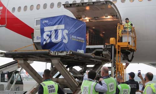 Cidades como São Paulo contrariam Anvisa e aplicam todas as doses antes de receber segundo lote