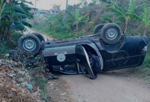 Viatura do Pelopes capota em Maragogi e três policiais ficam feridos