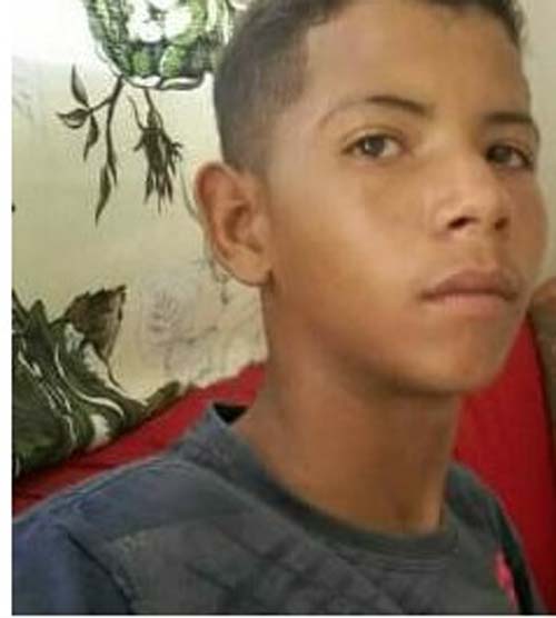 Adolescente é assassinado a tiros enquanto andava de bicicleta em União dos Palmares