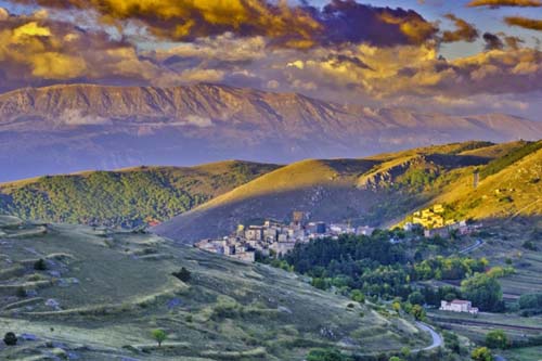 Vilarejo na Itália vai pagar até US$ 52.500 para atrair novos moradores