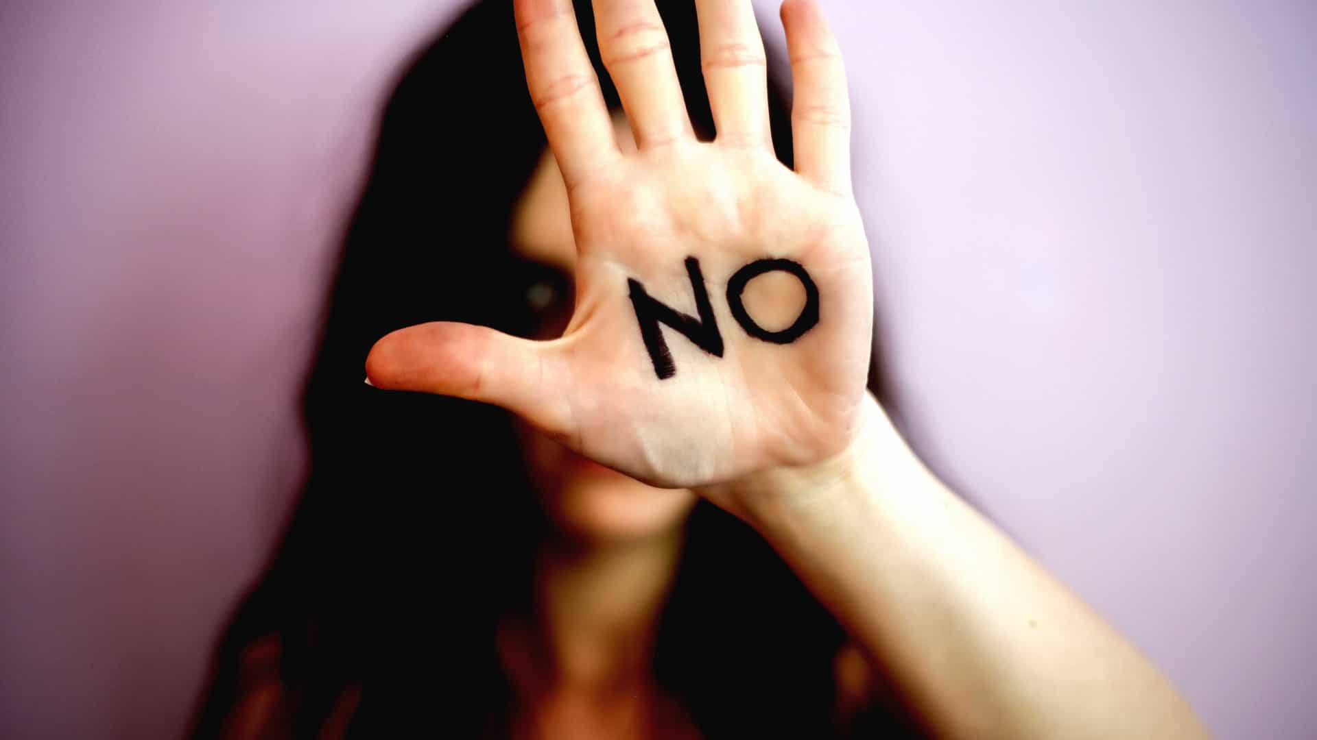 Mulher transexual morre após ser agredida em praça na zona sul de SP