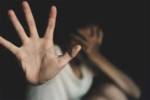 Alagoas registra mais de 4.500 violações de direitos de mulheres em 2025, mas poucos formalizam denúncia