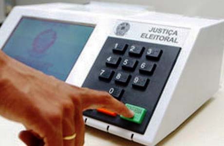 Pesquisa mostra que 61% dos brasileiros rejeitam voto obrigatório