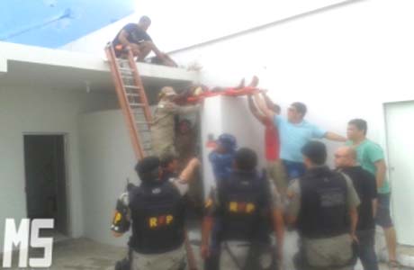 Homem se descuida durante trabalho e morre eletrocutado em Delmiro Gouveia 