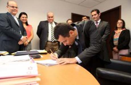 Magistrado Ygor Vieira assume 4ª Vara de Penedo