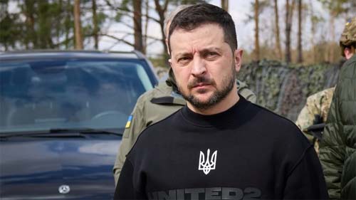 Zelensky elogia resistência da Ucrânia um ano após massacre em Bucha