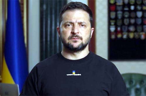 Zelenski diz que Ucrânia está preparada para contraofensiva